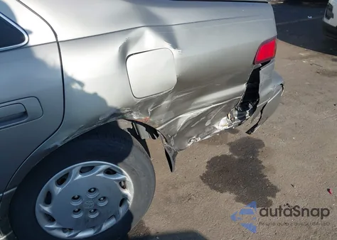 1999 Toyota Camry Le из США, поврежденный, VIN 4T1BG22K0XU511155